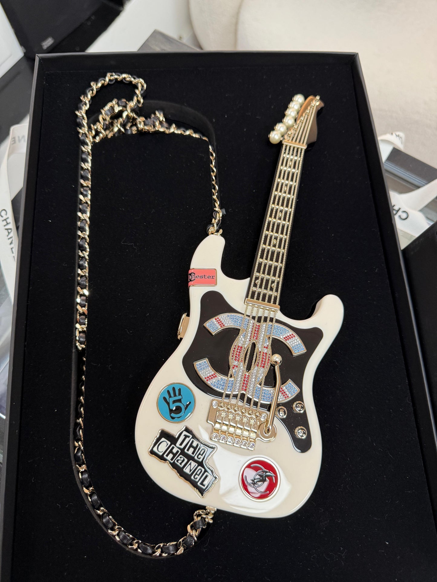 CHANEL 24A METIERS d'ART COLLECTIBLE GUITAR MINAUDIERE CLUTCH BAG