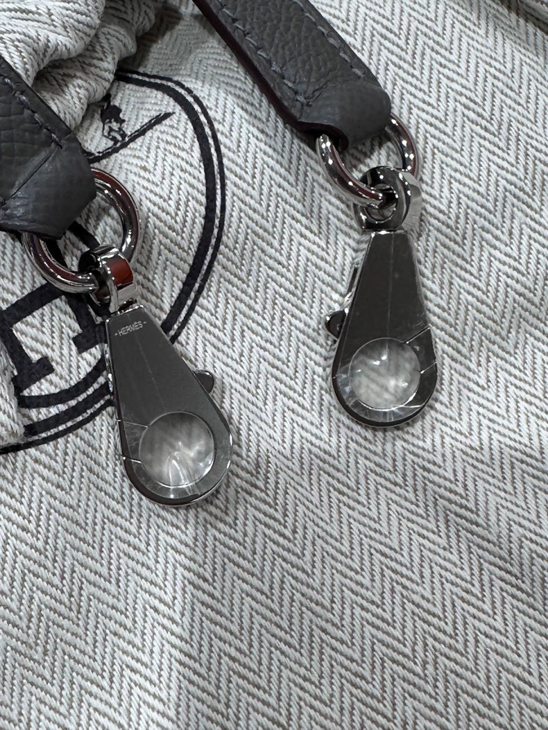 Hermès Kelly Sellier 25 Tri-Color Nata, Gris Meyer and Chai Epsom Palladium Hardware