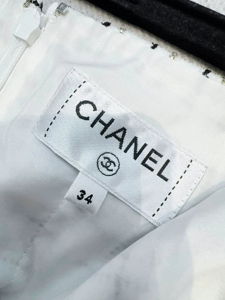 Chanel 24C black and white skirt