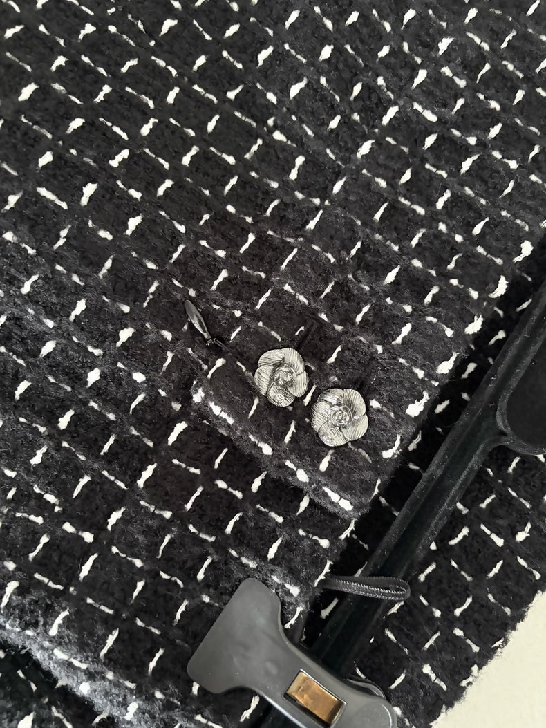 Chanel 23K black and white checkered skirt