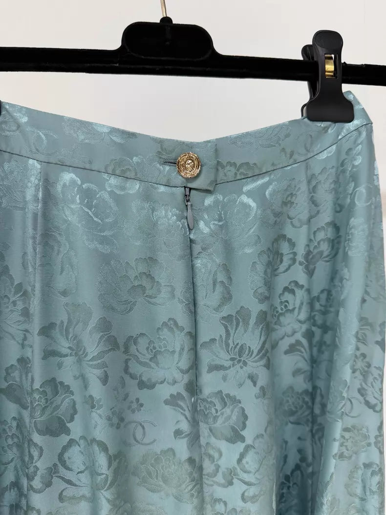 Chanel 25A green floral satin midi skirt