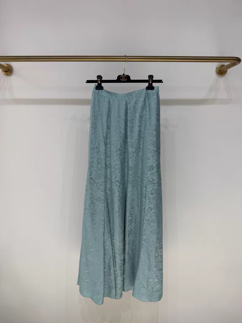 Chanel 25A green floral satin midi skirt