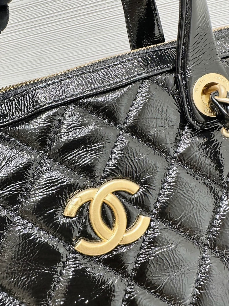 Chanel 25a black oversized bag