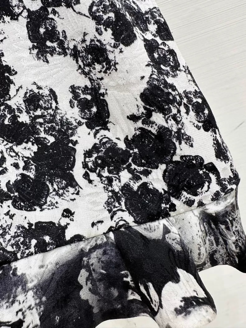 Chanel 26p black and white floral blouse