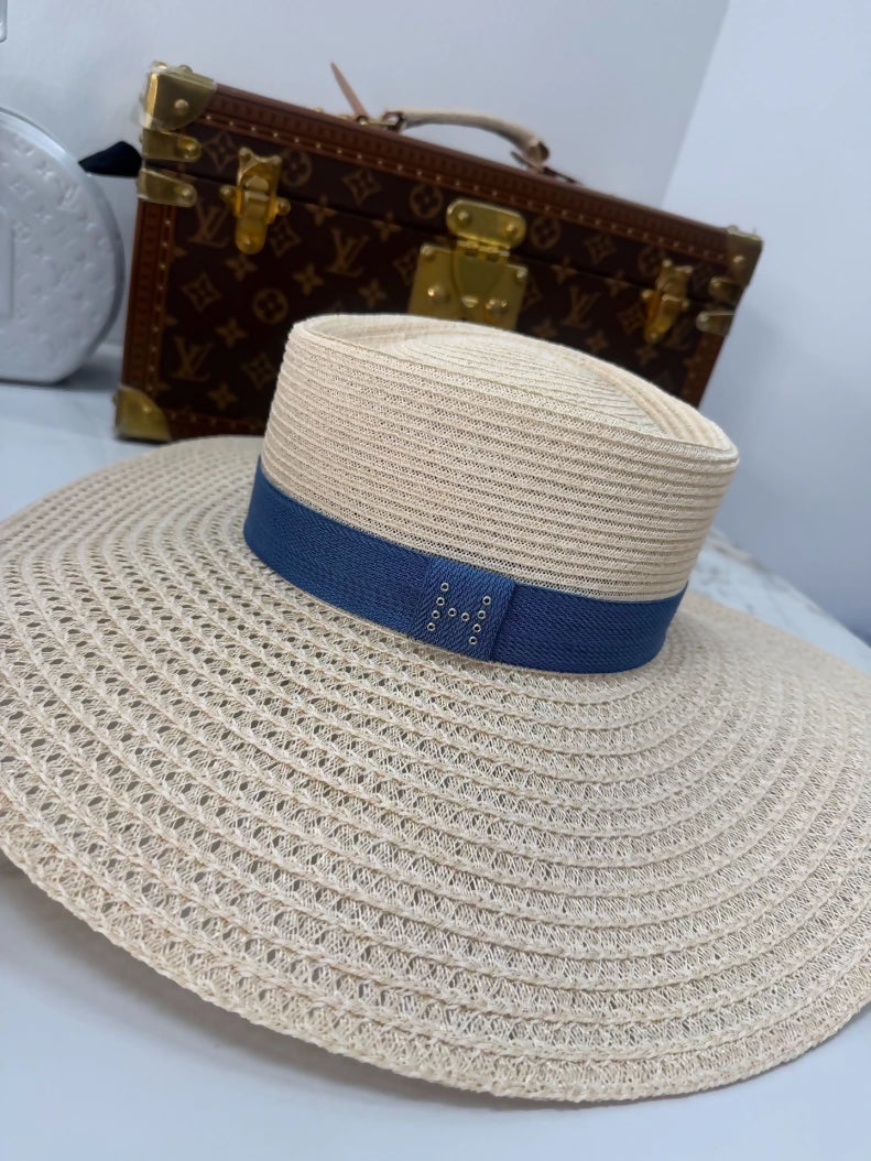 Hermes hat