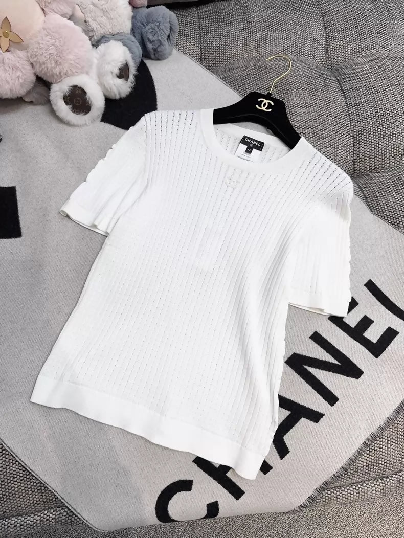 Chanel 22S Basic White Knit T-shirt Top with Small Double C Logo