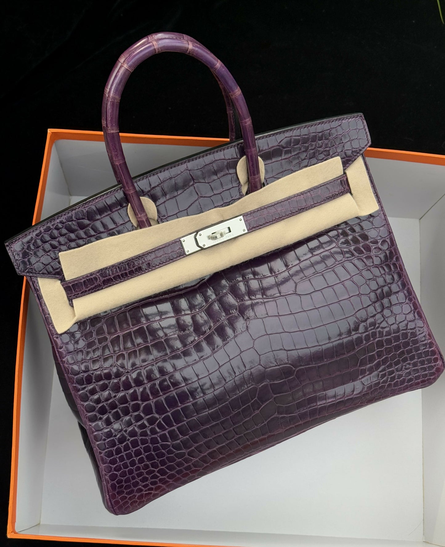 Hermès Birkin 35 Améthyste Shiny Porosus Crocodile with Palladium Hardware