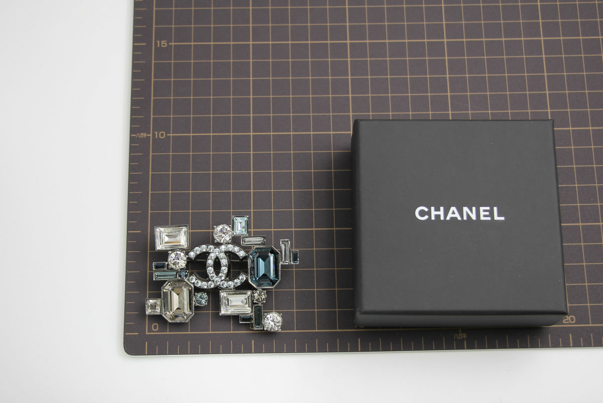Chanel Vintage 05P Coloured Rhinestones Blue Brooch