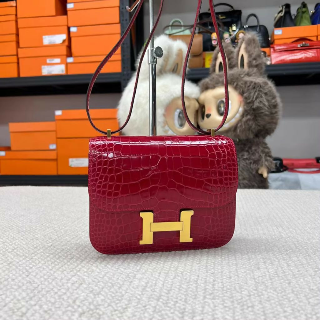 Hermès Constance Mini 19 Red Shiny Alligator Leather with Gold Hermès Constance Mini 19 Red Shiny Alligator Leather with Gold