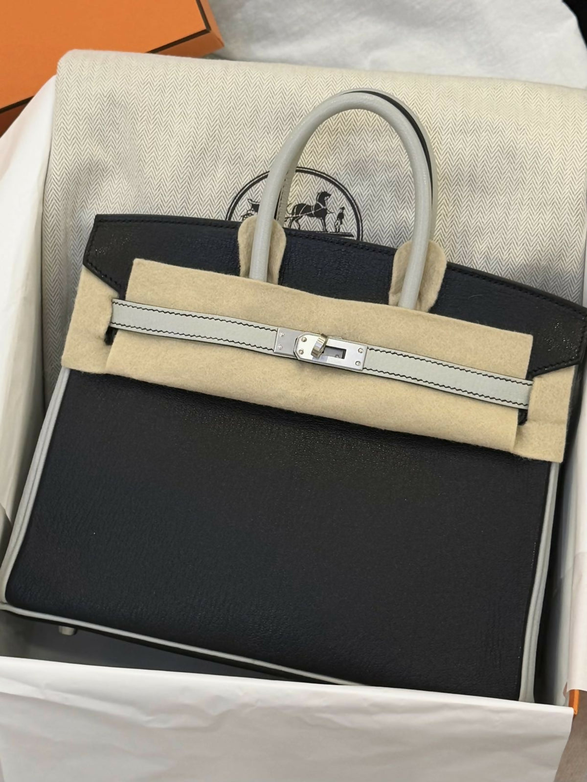 Hermès Birkin 25 Special Order (HSS) Noir / Black & Gris Perle Bicolor Chevre / Goatskin Leather with Hardware D Stamp
