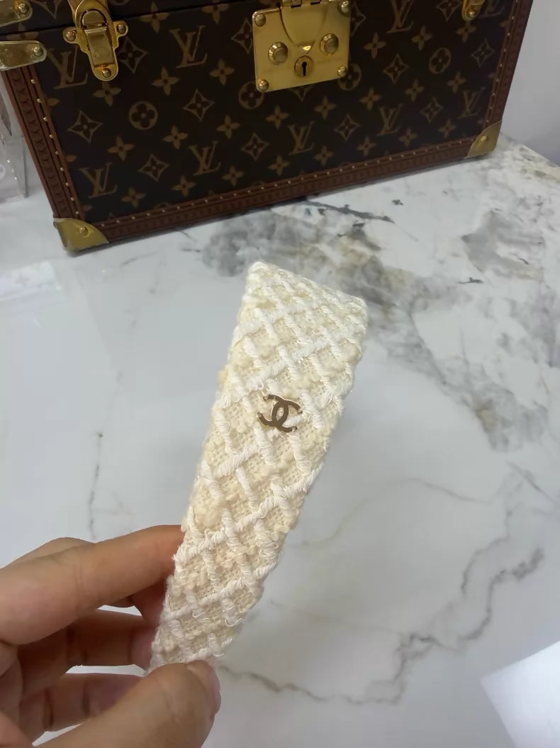 Chanel 22A white tweed wide headband
