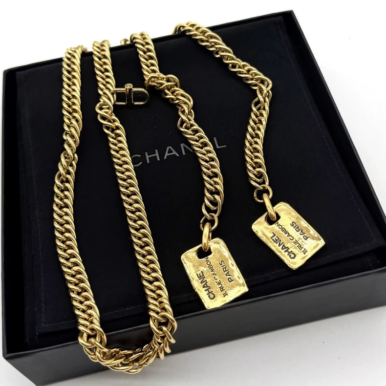 Chanel Cambon pendant necklace with its flaws