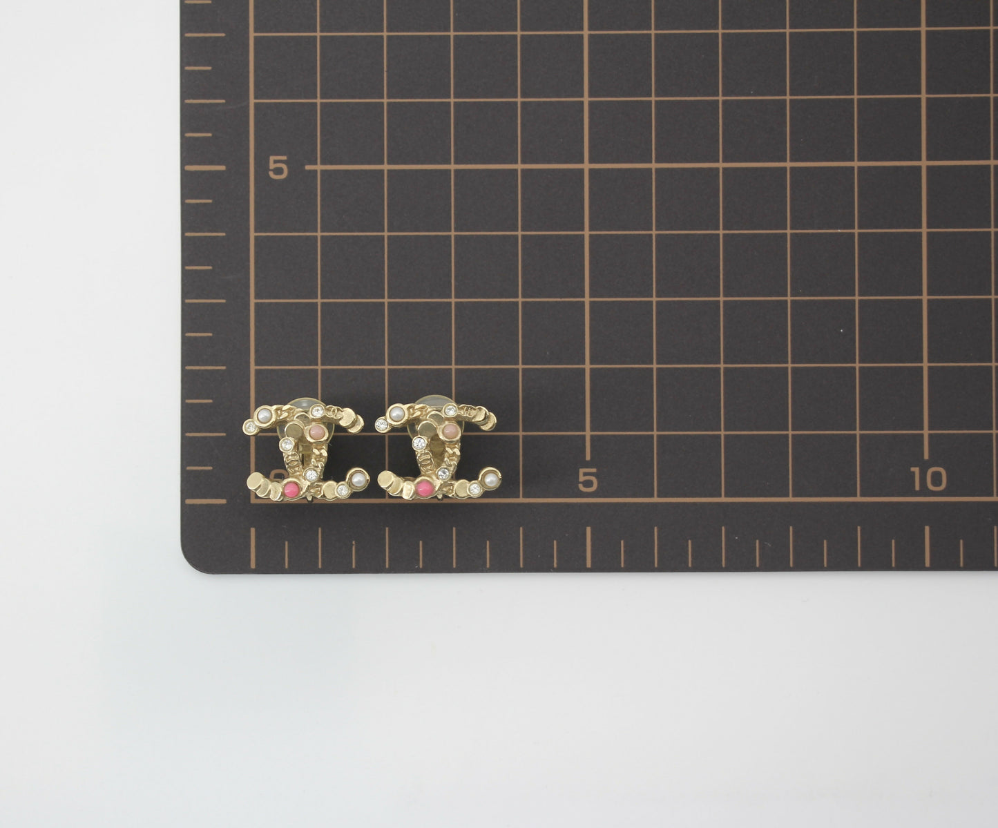 6e0924810695fd8a1a953f351c69feb5