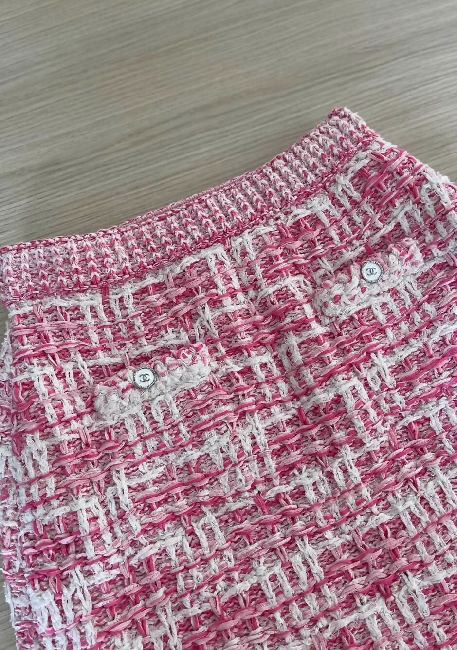 Chanel 24A Pink tweed Skirt