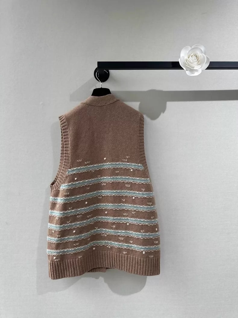 Chanel 24k brown knit V-neck cardigan