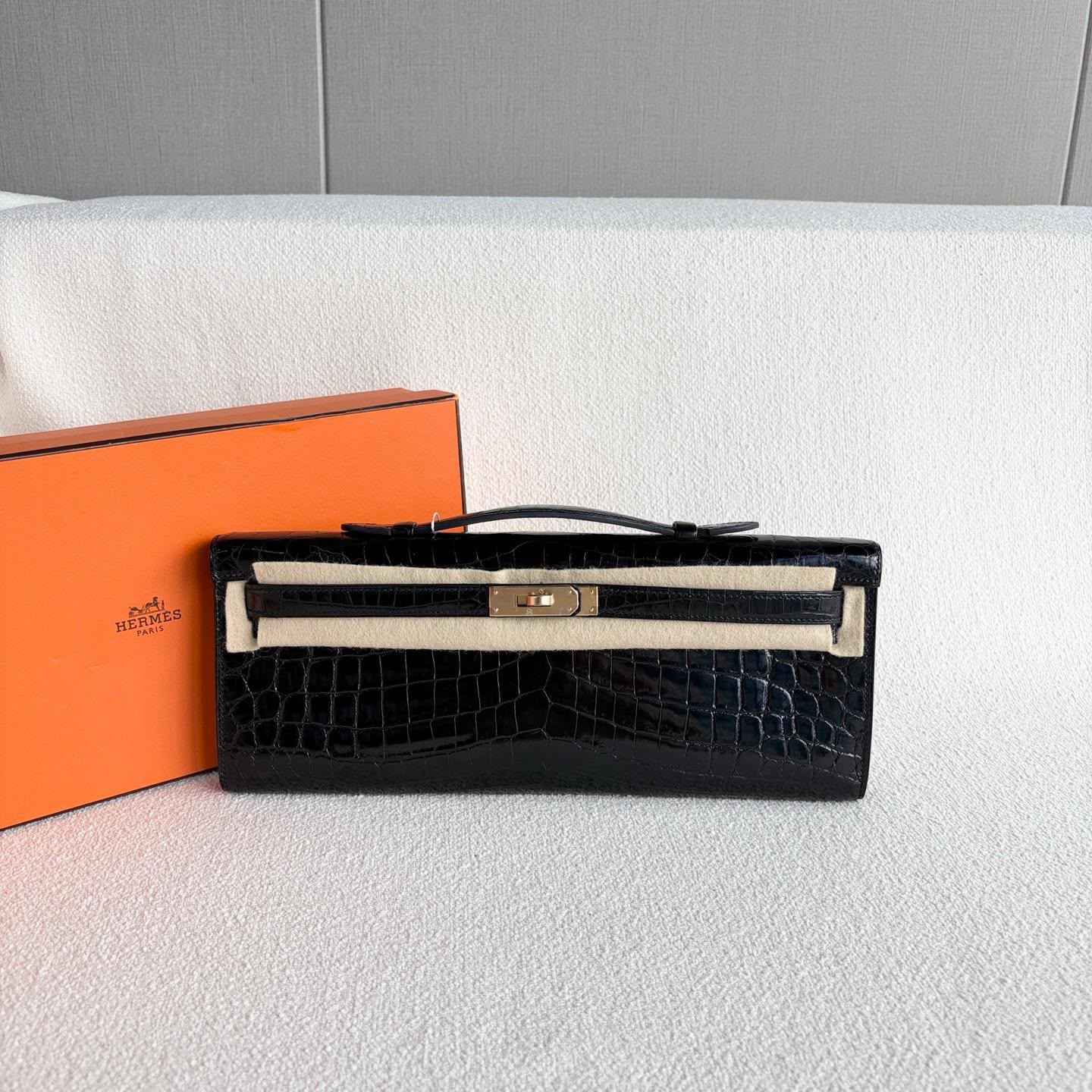 Hermes kelly cut Black Shiny Niloticus crocodile leather gold hardware