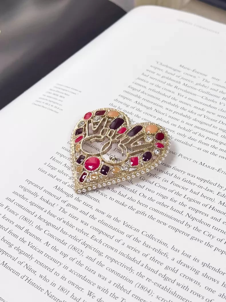 Chanel 16K Gold Diamond Double C Heart Brooch