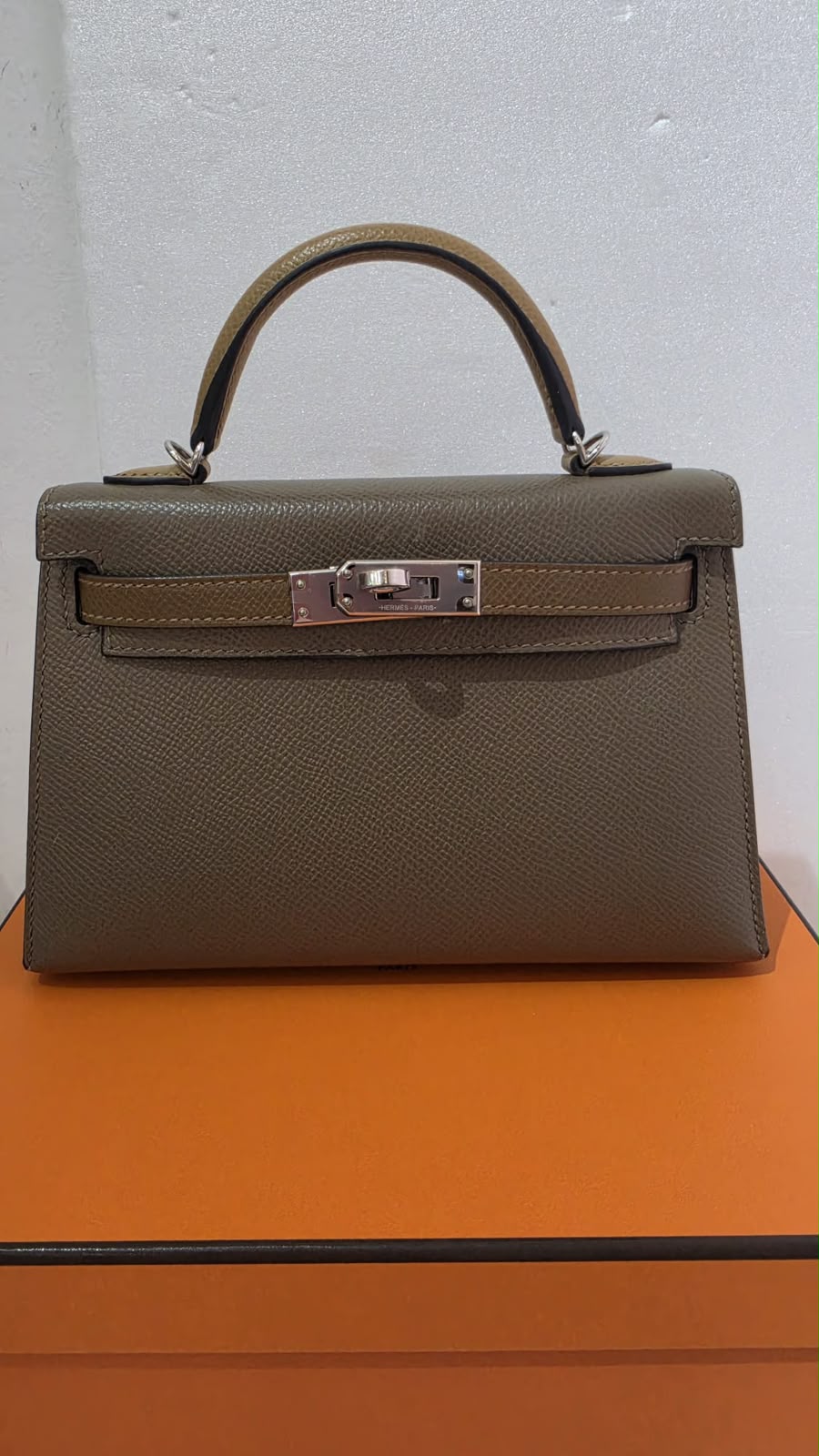 Hermes Mini Kelly 20 Tricolor Etoupe / Alezan / Biscuit Epsom Palladium hardware