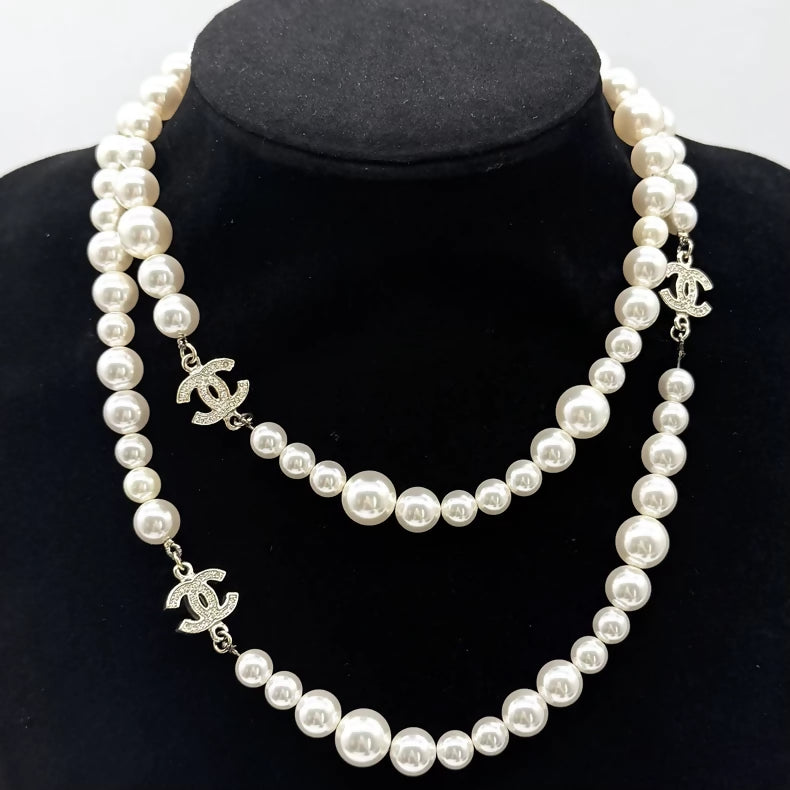 Chanel sparkling diamond double C pearl necklace