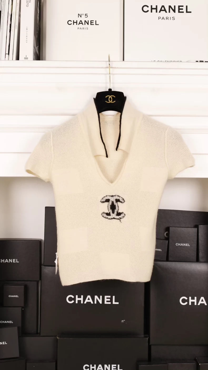 Chanel 2001 ecru Cashmere CC Top