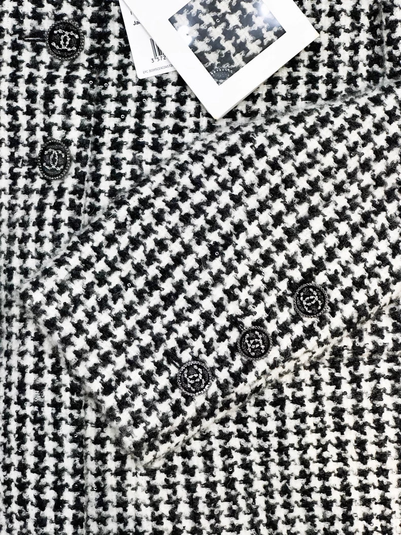 Chanel 22k black and white houndstooth tweed coat