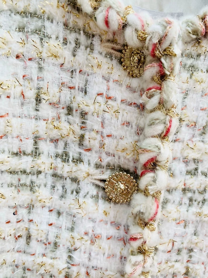 Chanel 25A écru tweed gold thread vest