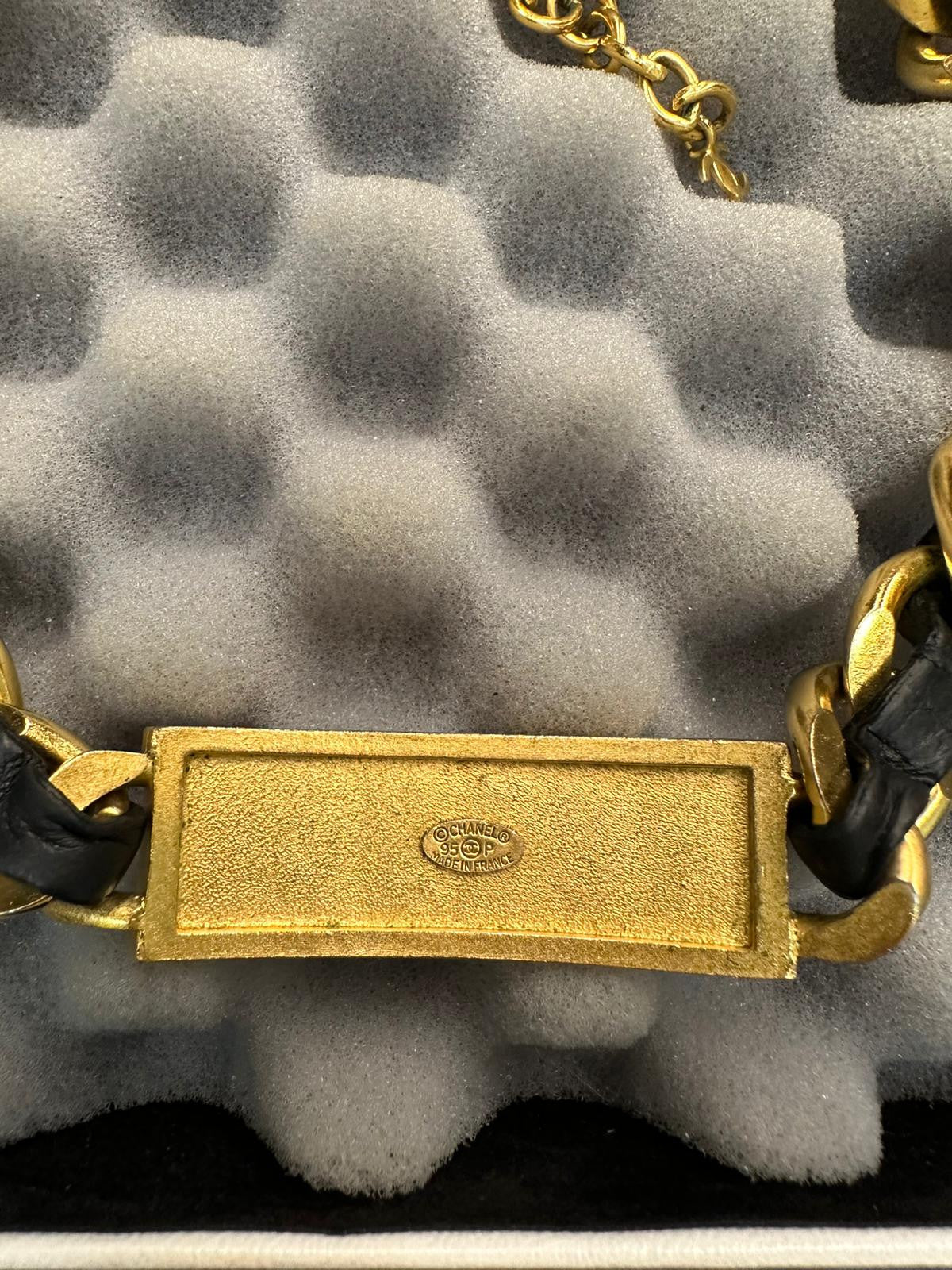 CHANEL 1995 rhinestone-embellished choker necklace