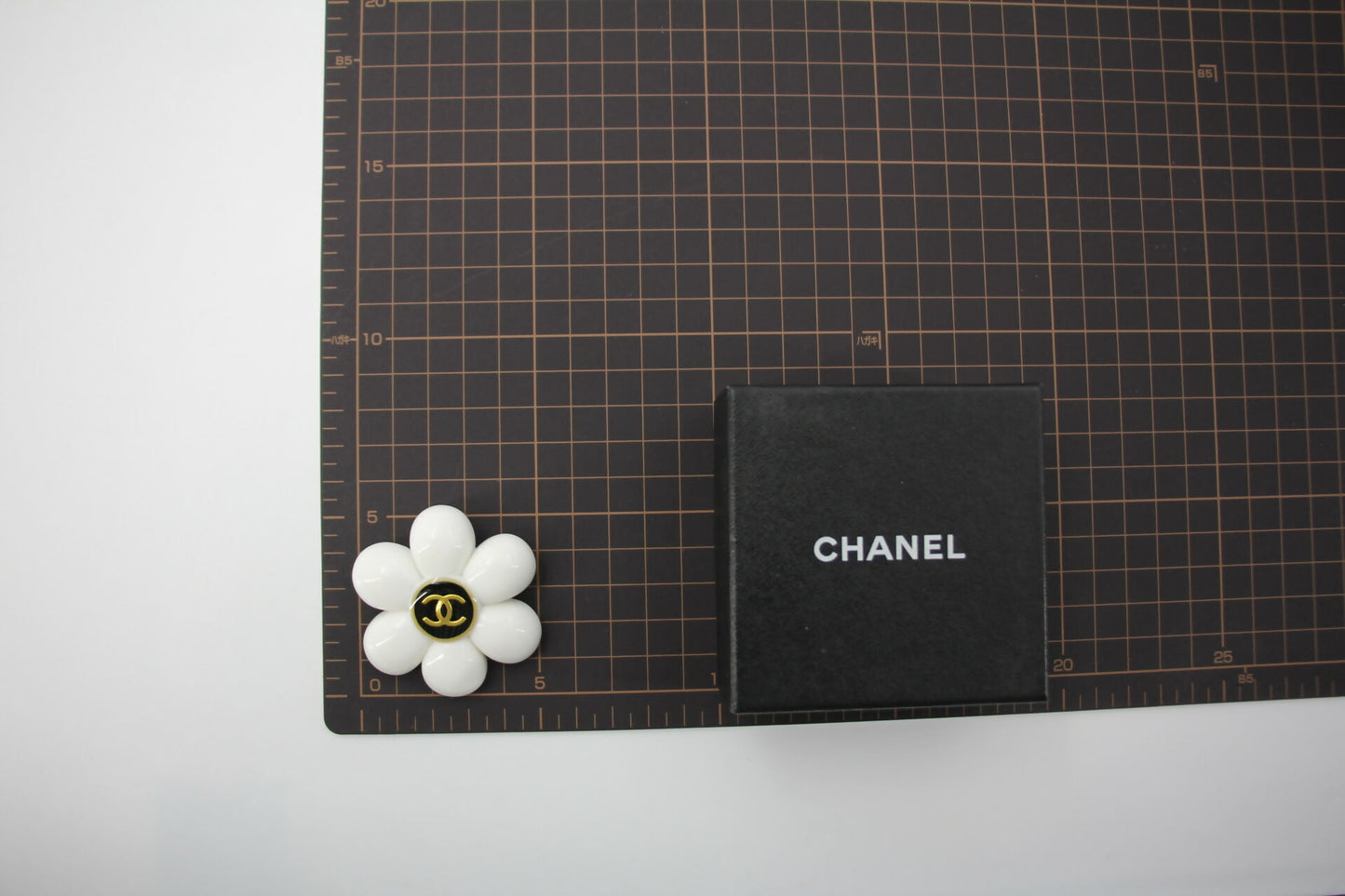 Chanel 96P Resin White Six-Petal Flower Brooch