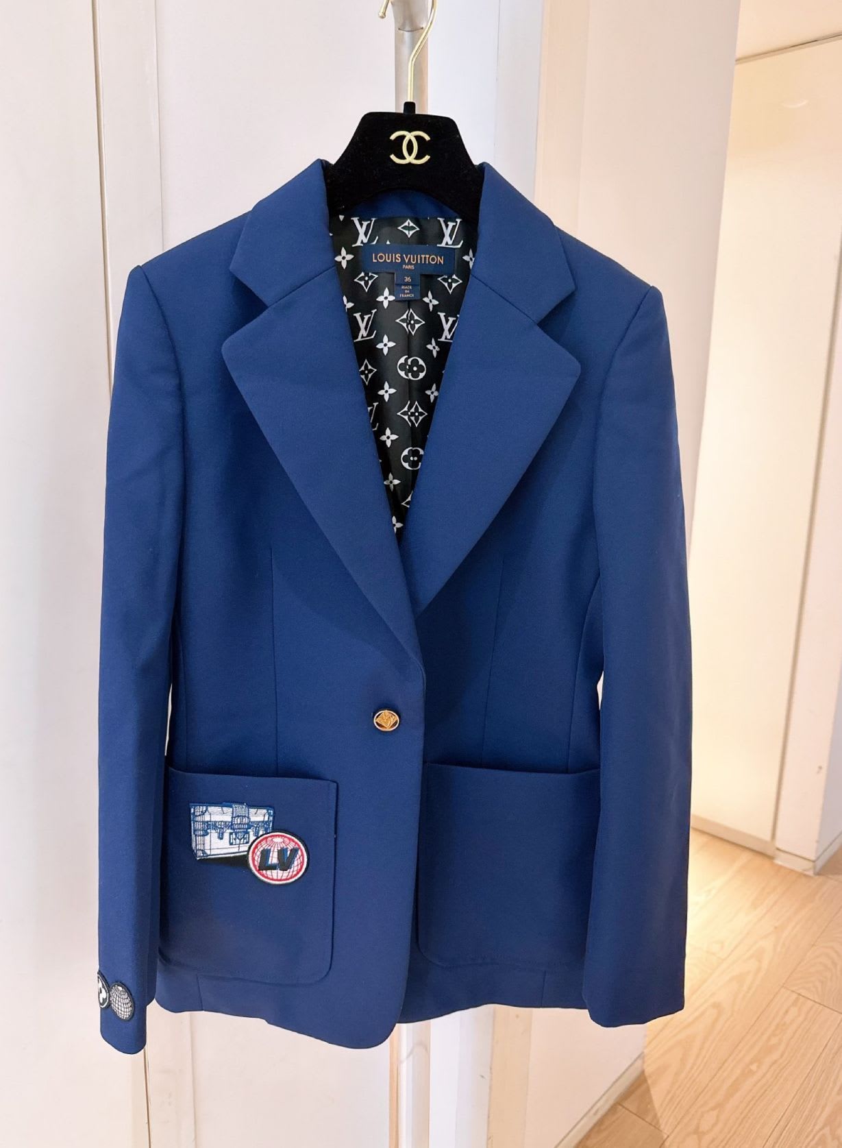 Louis Vuitton Box Embroidered Suit – Wararni.com