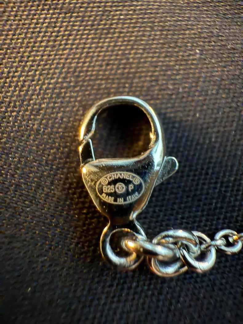 Chanel 25p perfume bottle heart necklace