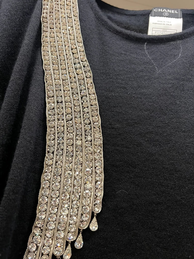 Chanel 07P black star top