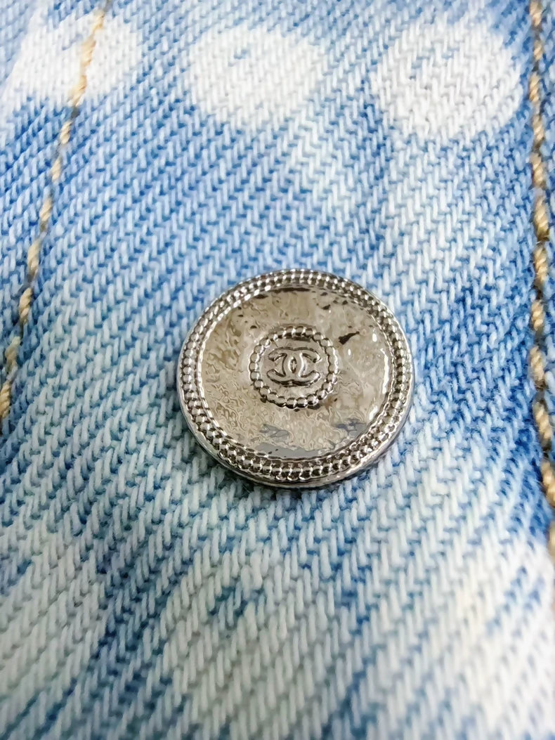 Chanel 25p light blue pearl print all-over logo denim shirt/jacket,