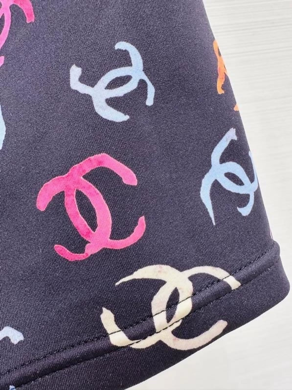Chanel 24Smulticolor CC logo top