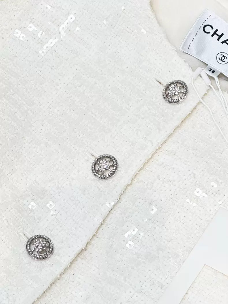 Chanel 25S white vest