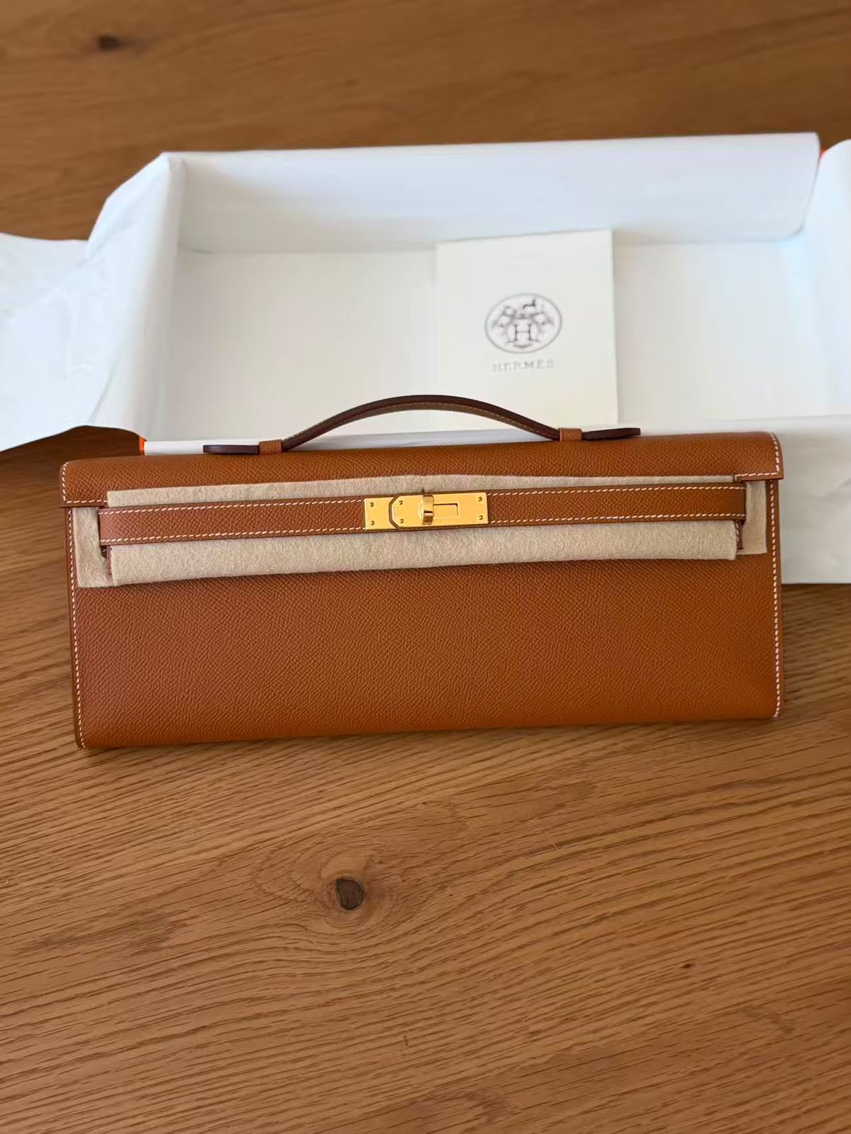 Hermes Kelly cut Gold Epsom Gold hardware