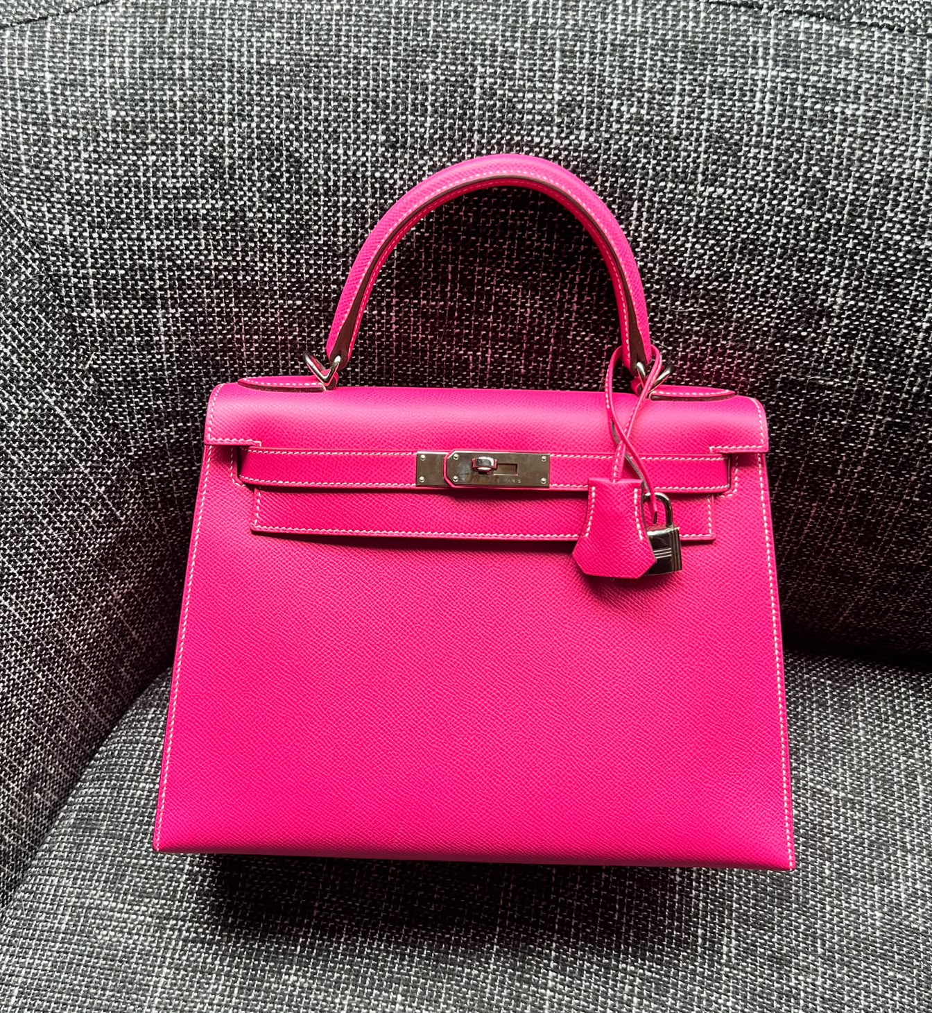 Hermes Kelly 28 Sellier rose tyrien candy palladium hardware