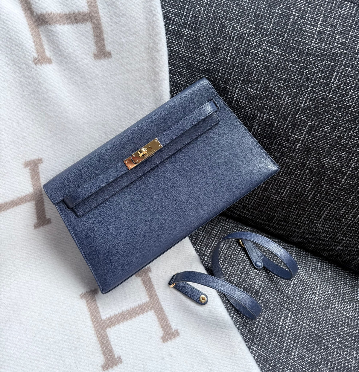Hermes Kelly elan blue sapphire chevre mysore gold hardware