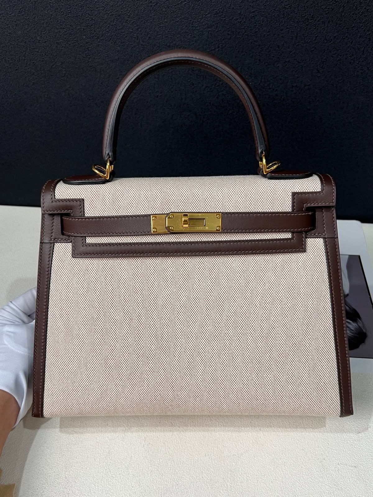 Hermes Kelly 38 Moka Swift & Ecru Toile Gold hardware