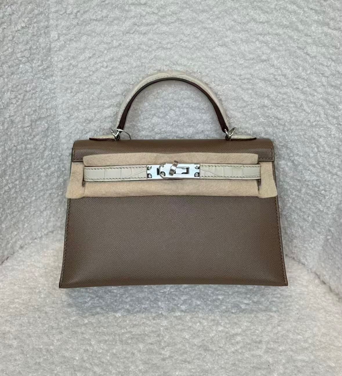 Hermes mini Kelly 20 touch in Etoupe Madame / Beton matte alligator Palladium hardware