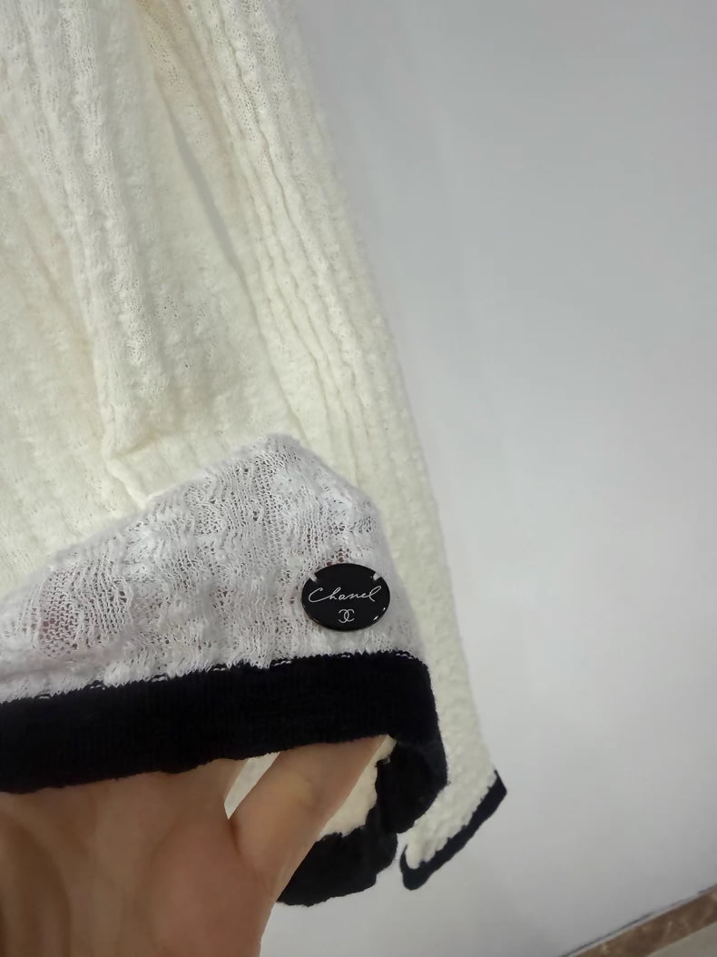 Chanel 22C Black and White Knit Top