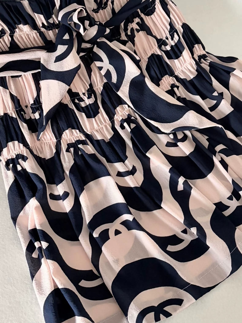 Chanel 21P all-over double C print skirt