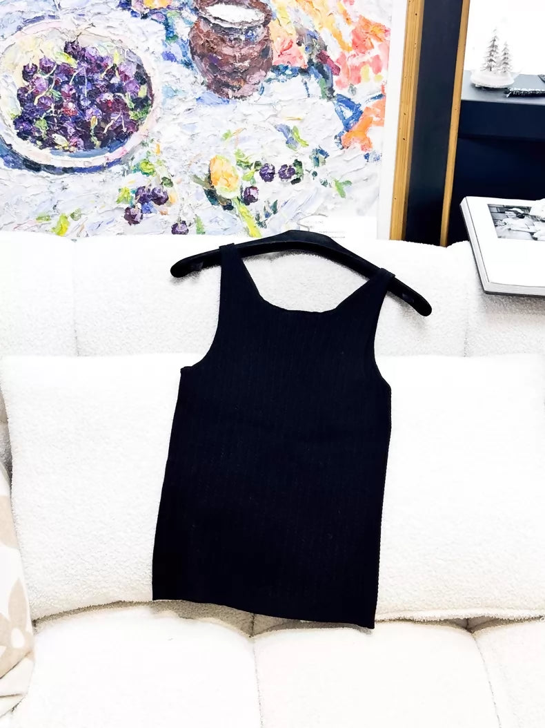 Chanel 23p black top