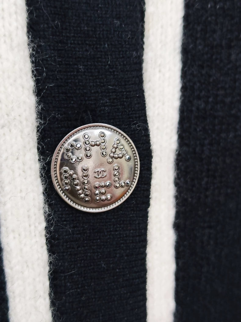Chanel 21B classic black and white cardigan jacket