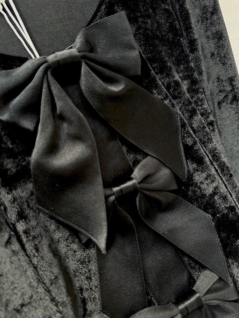 Chanel 25k velvet top with bows