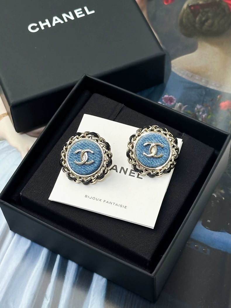 Chanel 25P earrings in blue denim – Wararni.com