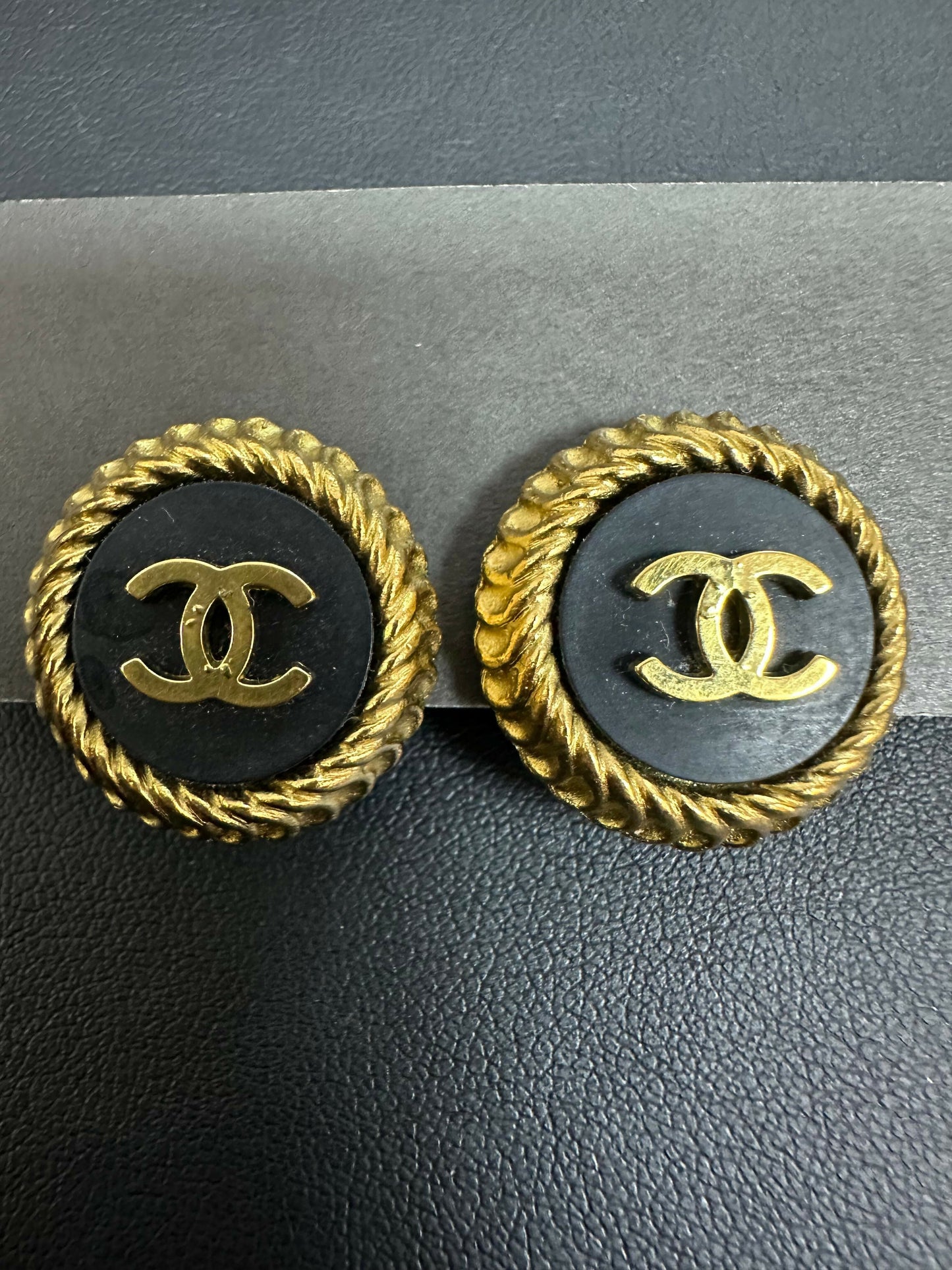 Chanel Vintage 95 Gold Plated & Resin Buckle CC Clip-on Earrings