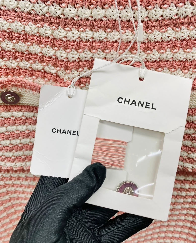 Chanel 22P pink & white skirt