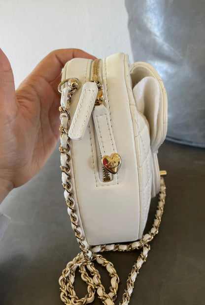 Chanel 22S white large heart bag