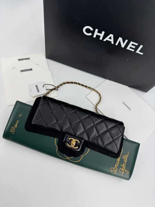 CHANEL Calfskin Quilted Brasserie Gabrielle Menu CC Clutch Green