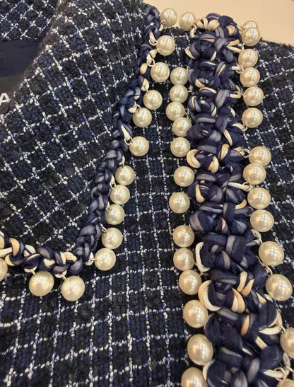 Chanel 10P Blue tweed with pearls